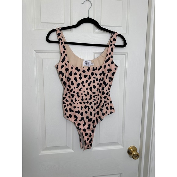 Princess Polly Tops - Princess Polly Pink Black Cheetah Animal Print Scoop Neck Bodysuit Womens US 6